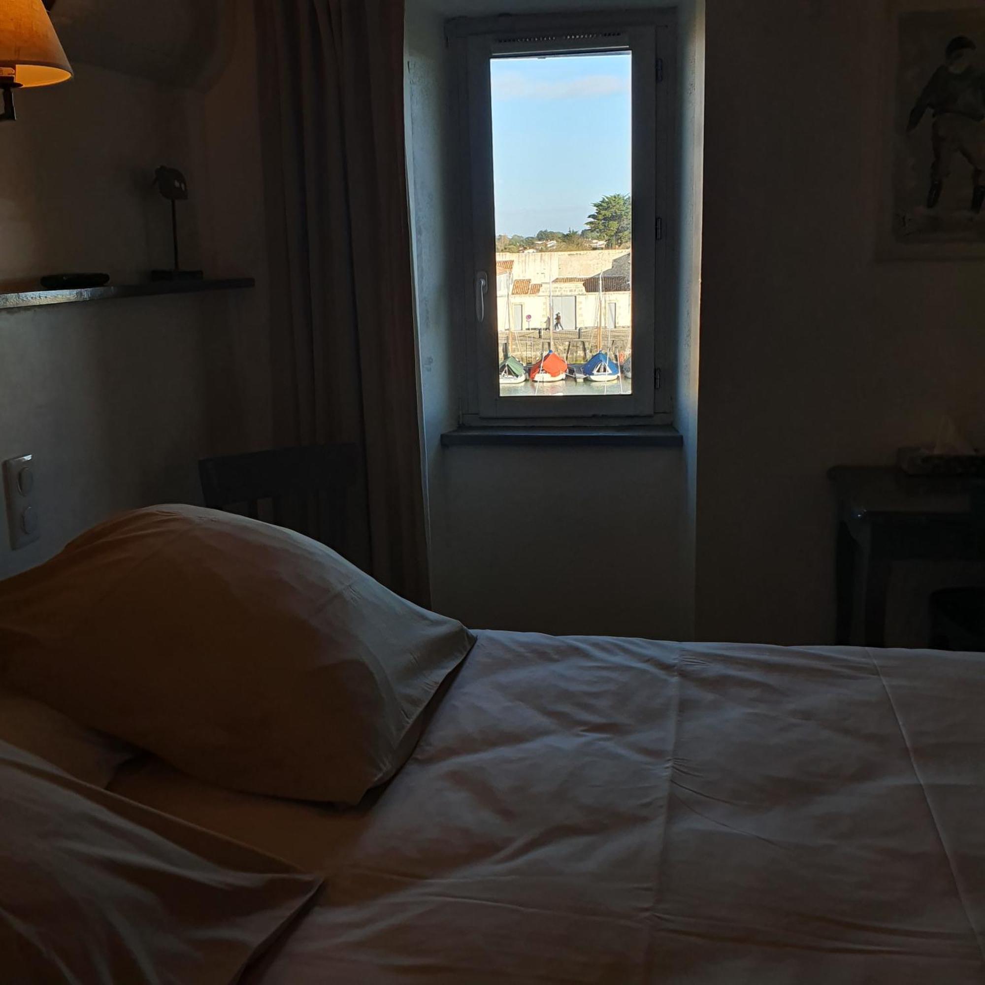 Le Mole Bed & Breakfast La Flotte Oda fotoğraf