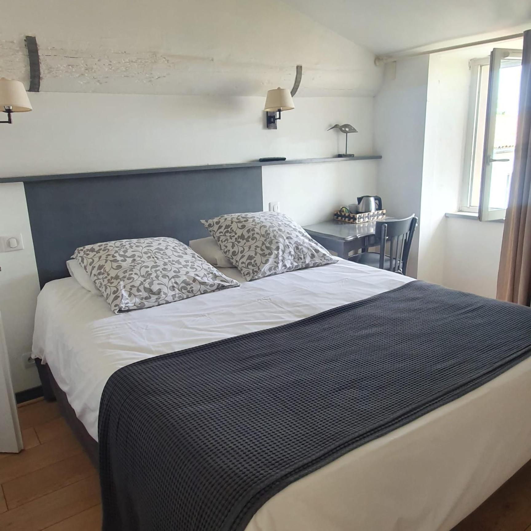 Le Mole Bed & Breakfast La Flotte Dış mekan fotoğraf